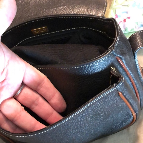 Vintage BALLY Cross-Body 2-Tone Weave Leather Black & Brown Elegant Luxe $548 - Picture 13 of 16